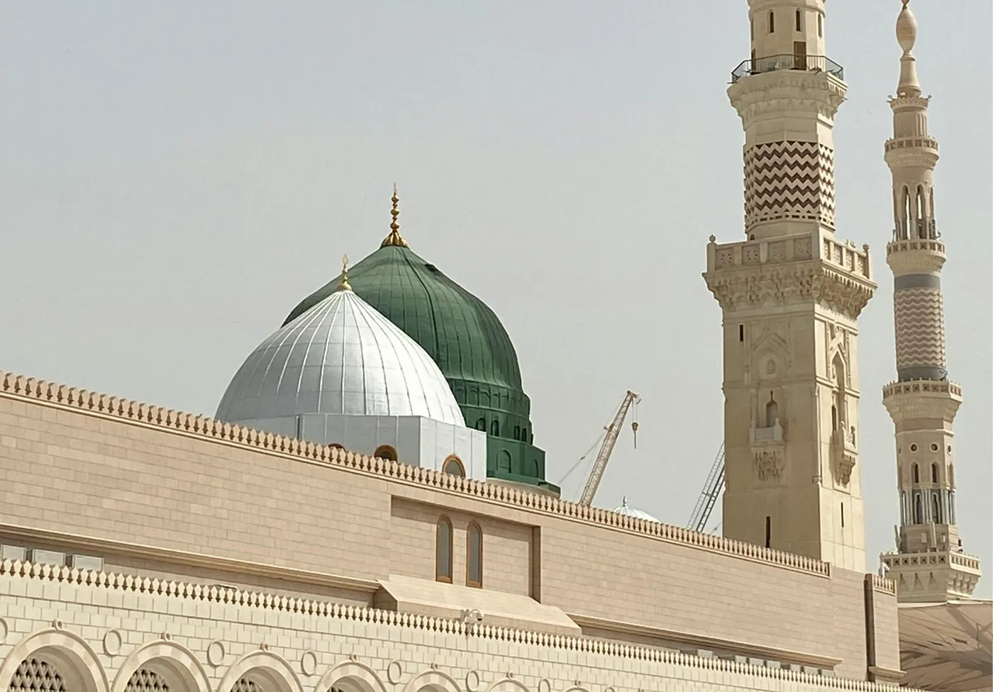 The Green Dome and minarets of Masjid an-Nabawi, Madinah